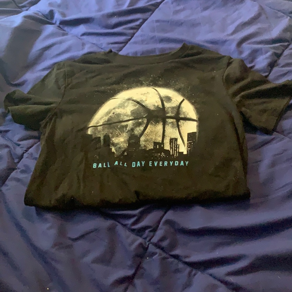 Boys basketball tee
